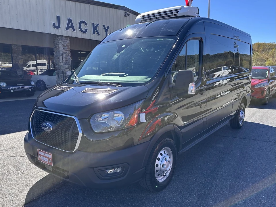 2023 Ford Transit - Image 2 of 29