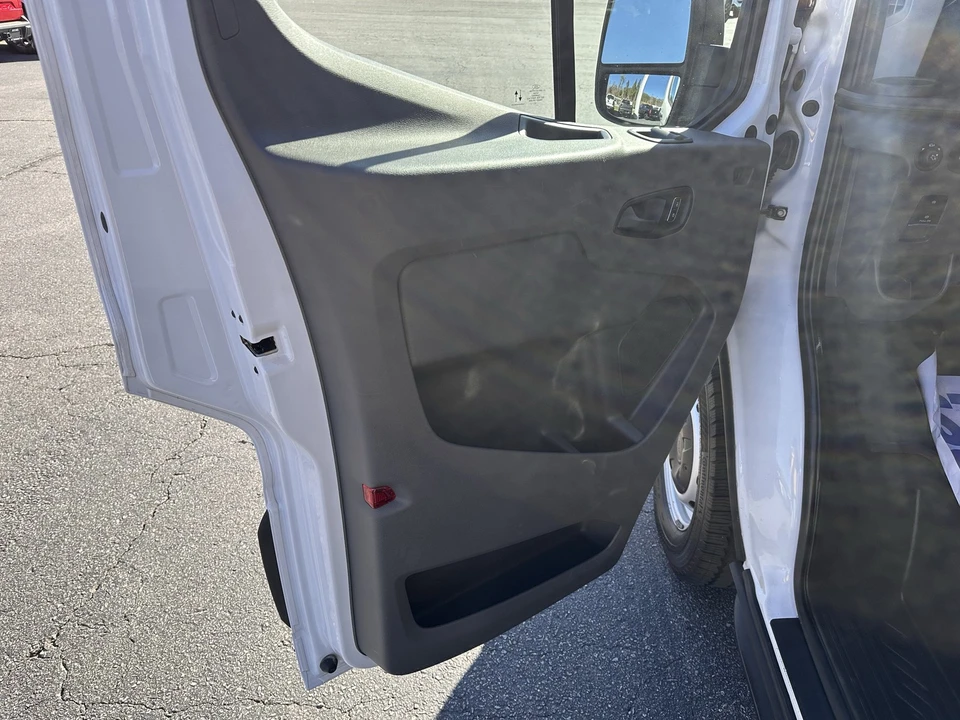 2023 Ford Transit - Image 9 of 30