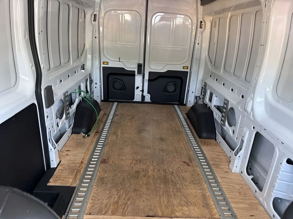 2023 Ford Transit - Image 10 of 30