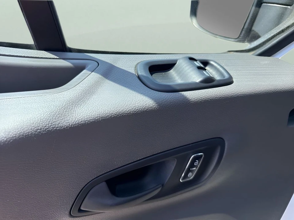 2023 Ford Transit - Image 22 of 30