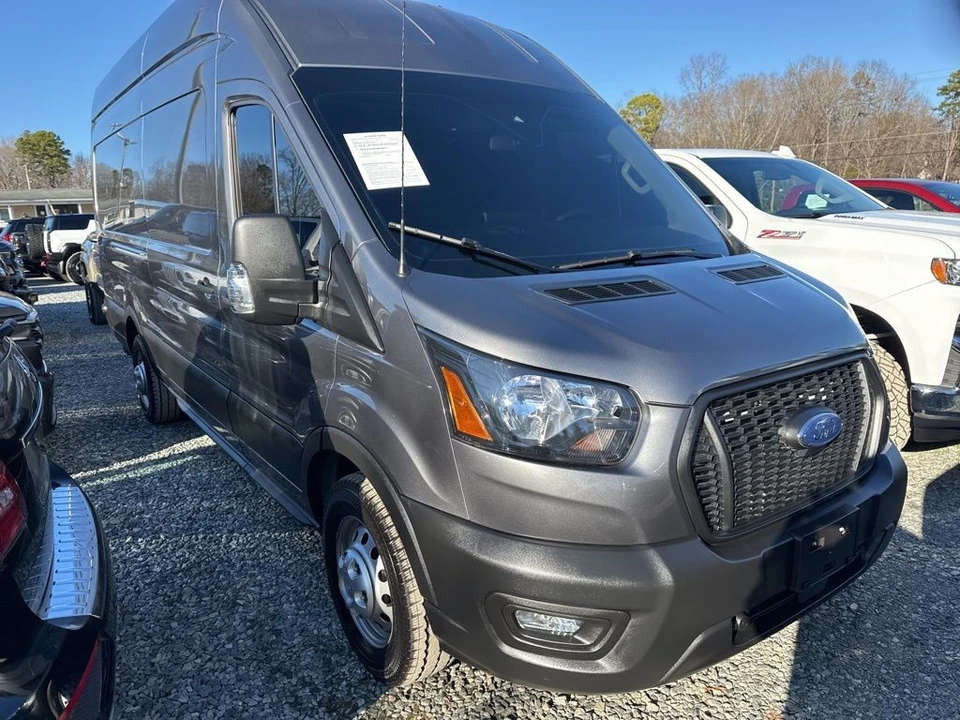 2023 Ford Transit - Image 2 of 4