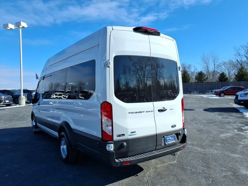 2023 Ford Transit - Image 5 of 12