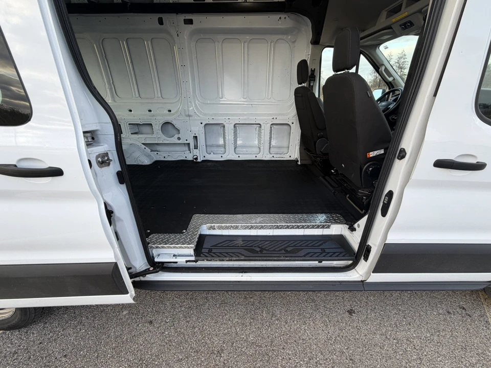 2023 Ford Transit - Image 19 of 31