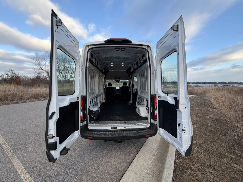 2023 Ford Transit - Image 17 of 31