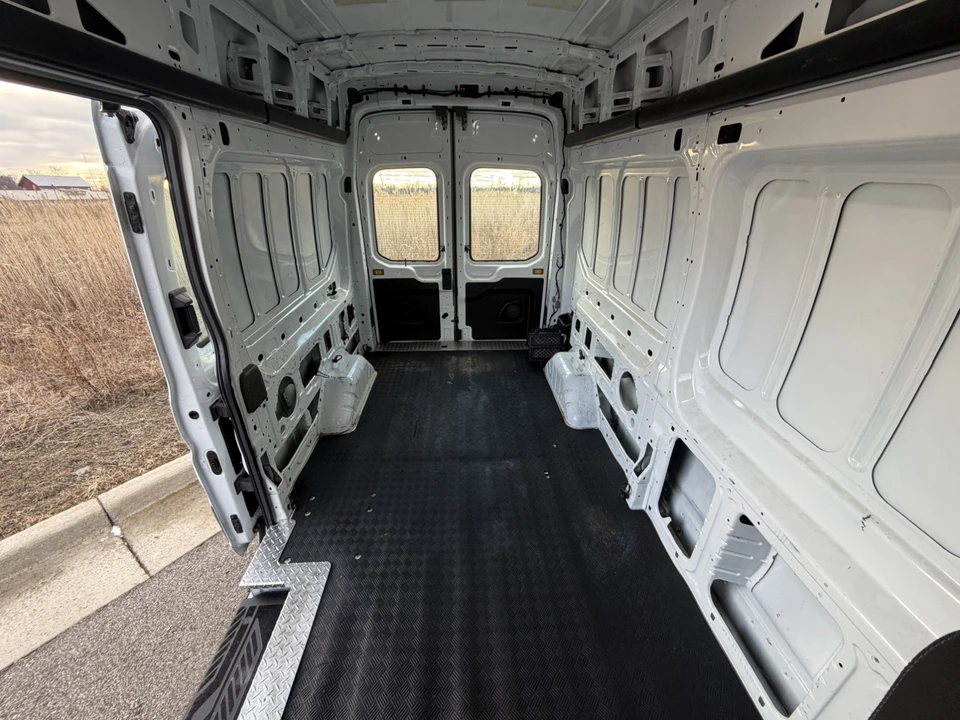 2023 Ford Transit - Image 20 of 31