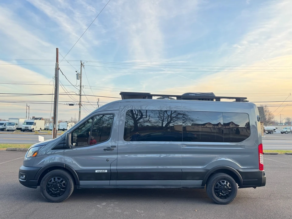 2023 Ford Transit - Image 9 of 21