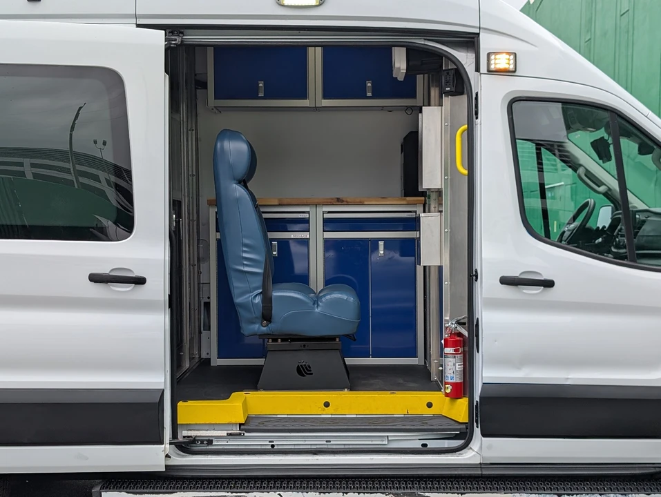 2023 Ford Transit - Image 13 of 31