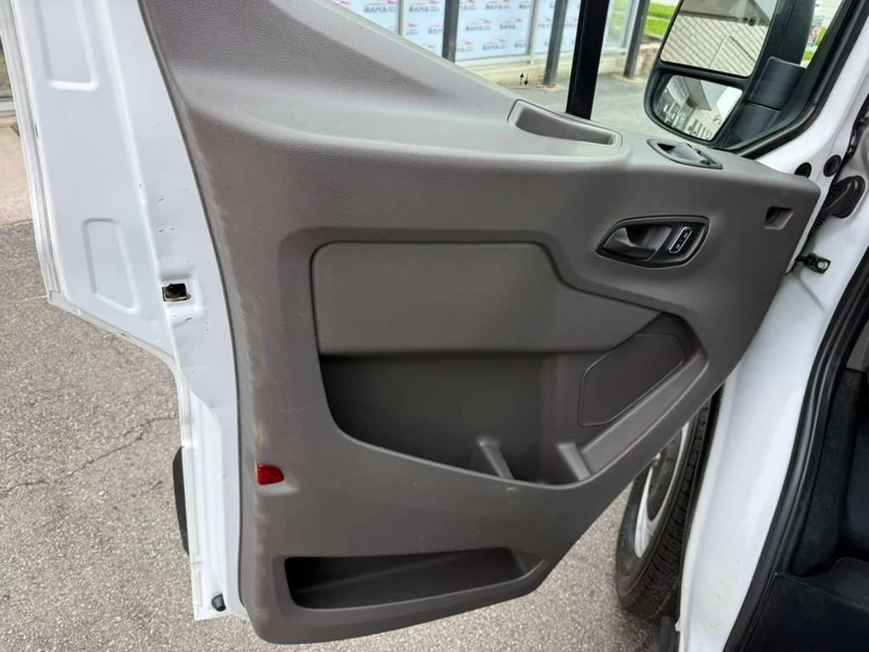 2023 Ford Transit - Image 20 of 31
