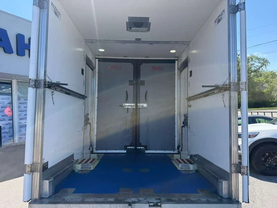 2023 Ford Transit - Image 28 of 31