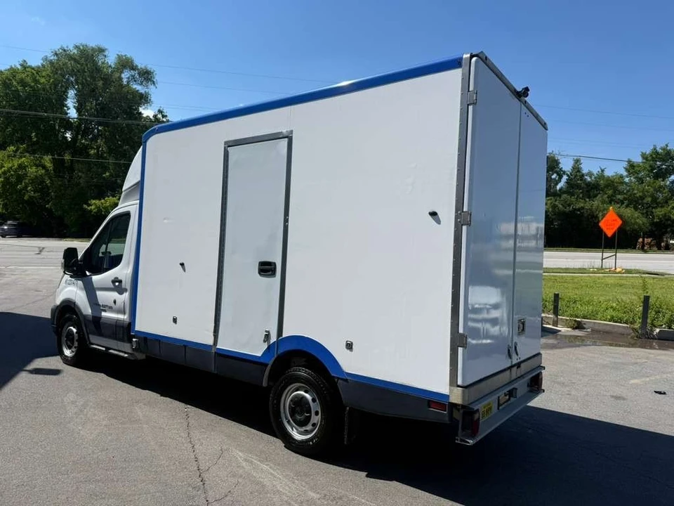 2023 Ford Transit - Image 7 of 31