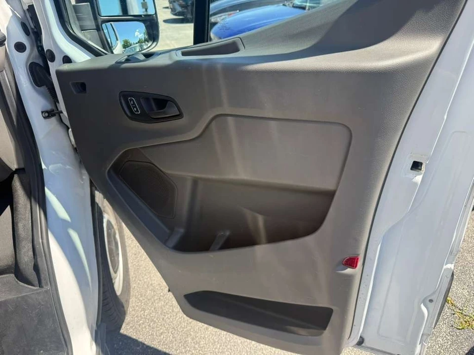 2023 Ford Transit - Image 8 of 30