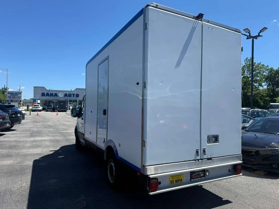 2023 Ford Transit - Image 28 of 30