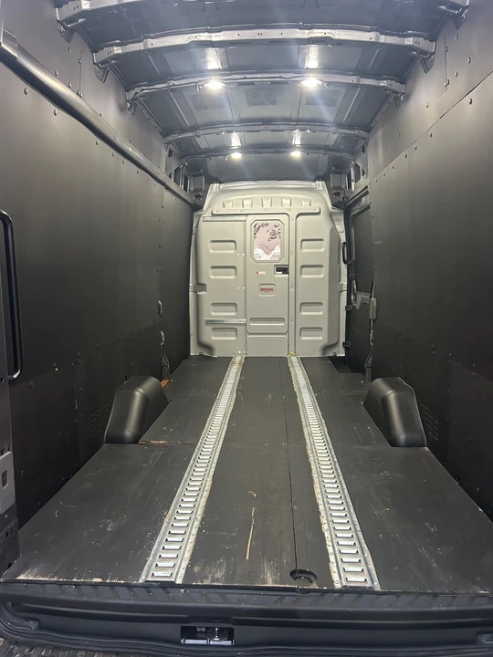 2023 Ford Transit - Image 9 of 12