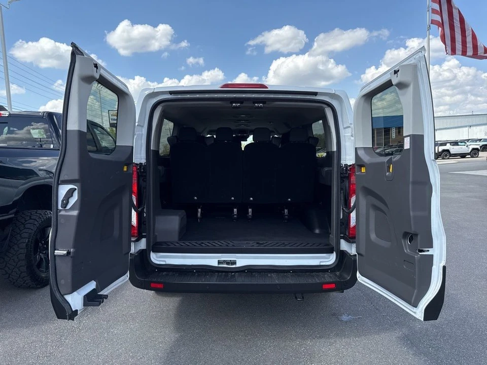 2023 Ford Transit - Image 24 of 31