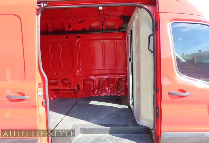 2023 Ford Transit - Image 16 of 31