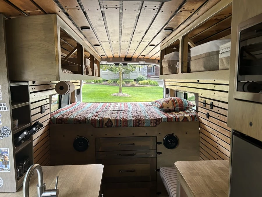 2023 Ford Transit - Image 9 of 15