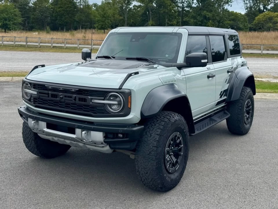 2023 Ford Bronco 6th Gen - Image 2 of 20