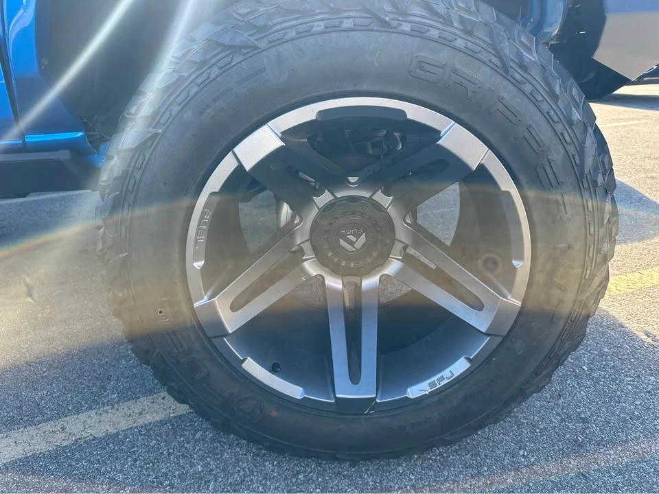 2023 Ford Bronco 6th Gen - Image 4 of 16