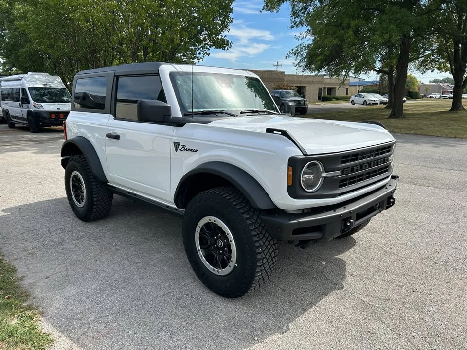2023 Ford Bronco - Image 7 of 18