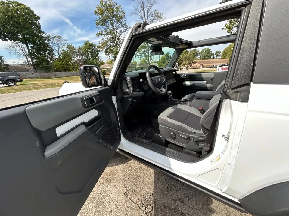 2023 Ford Bronco - Image 9 of 18