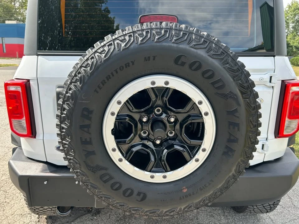 2023 Ford Bronco - Image 18 of 18