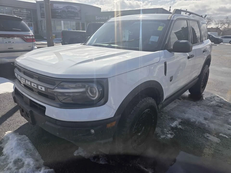 2023 Ford Bronco 6th Gen - Image 4 of 9