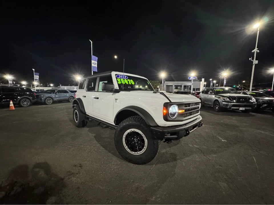 2023 Ford Bronco 6th Gen - Image 3 of 11