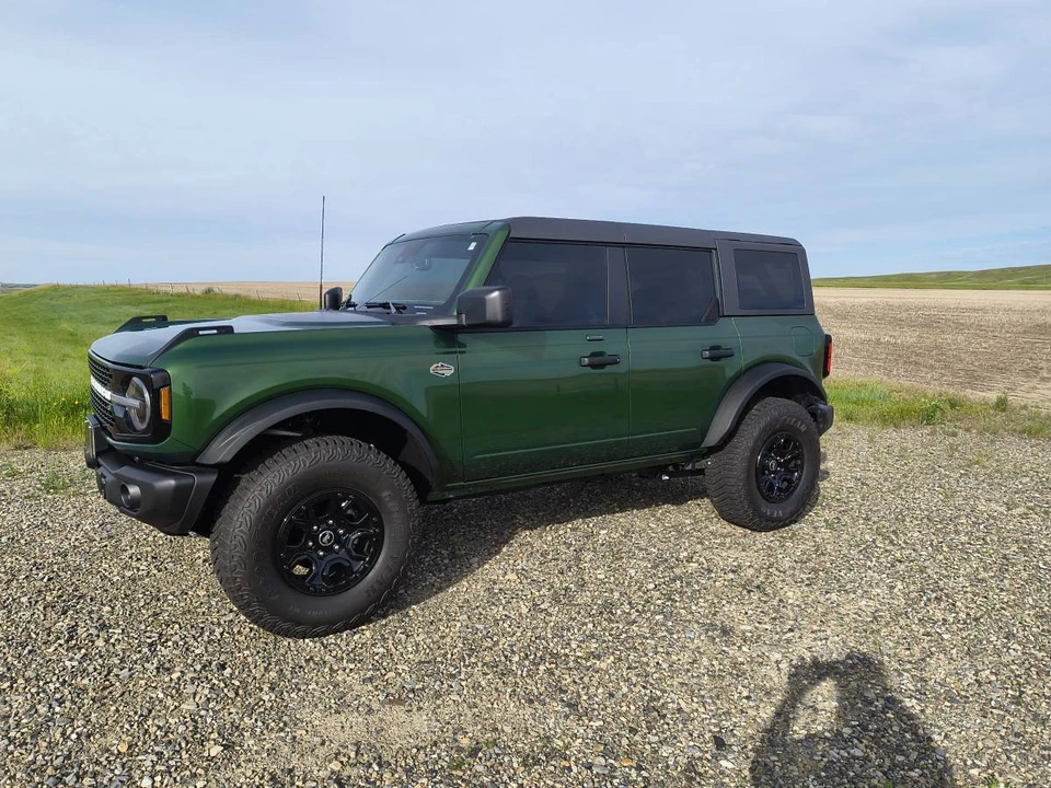 2023 Ford Bronco 6th Gen - Image 9 of 14