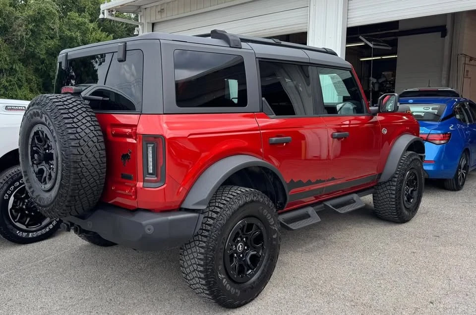 2023 Ford Bronco 6th Gen - Image 4 of 6