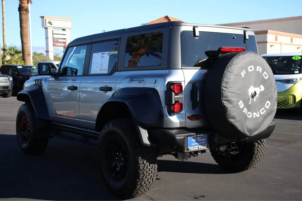 2023 Ford Bronco Raptor 6th Gen - Image 11 of 13