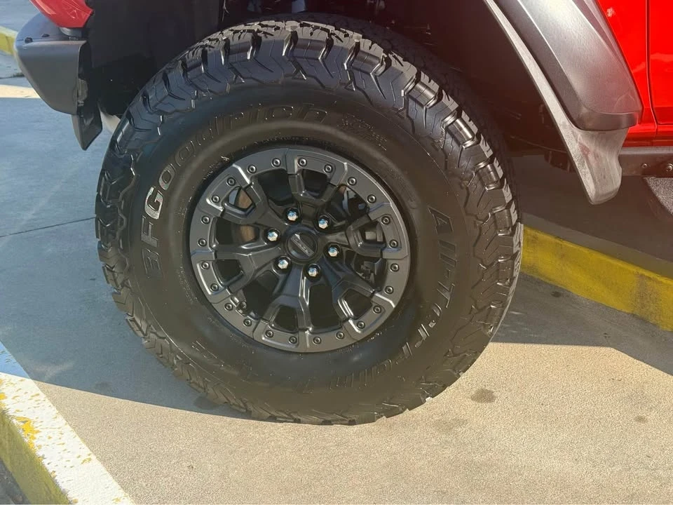 2023 Ford Bronco Raptor 6th Gen - Image 3 of 12