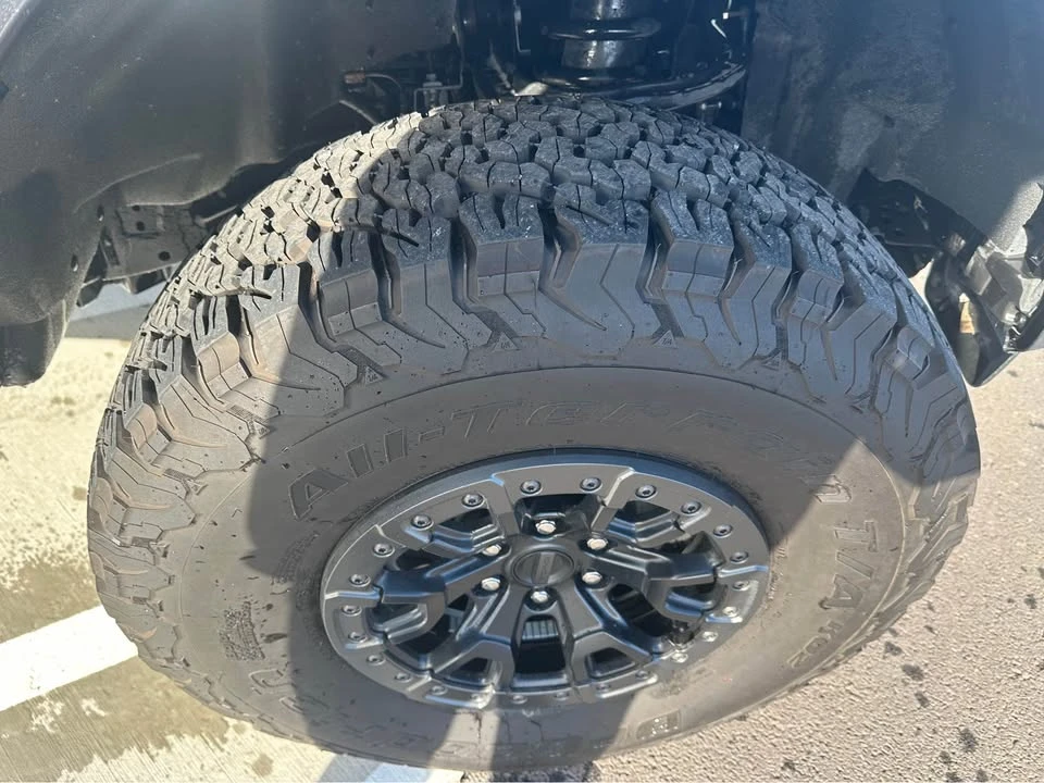 2023 Ford Bronco Raptor 6th Gen - Image 11 of 15