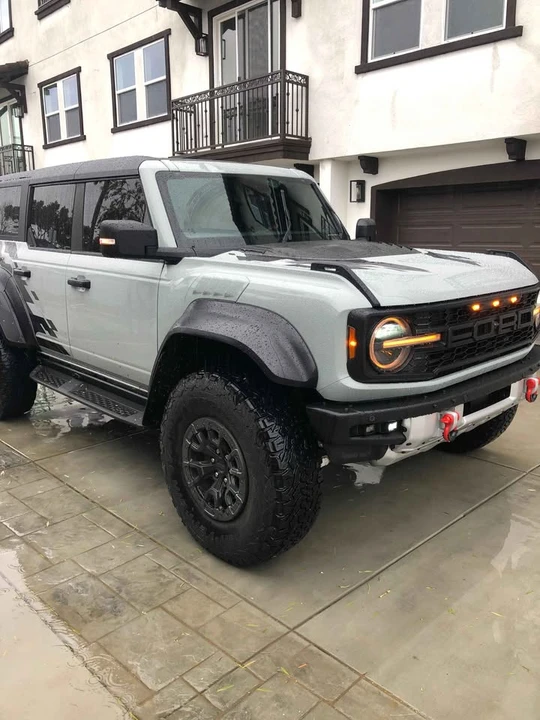 2023 Ford Bronco Raptor 6th Gen - Image 5 of 9