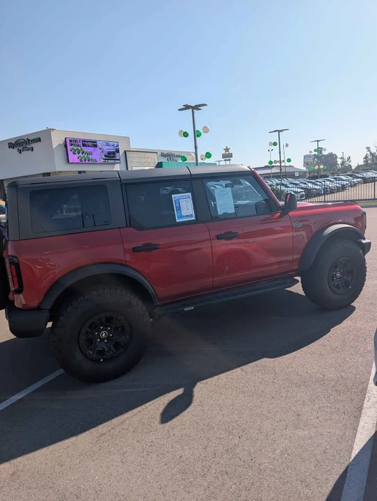 2023 Ford Bronco 6th Gen - Image 4 of 6