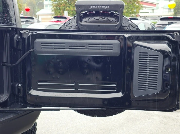 2023 Ford Bronco Raptor 6th Gen - Image 6 of 12