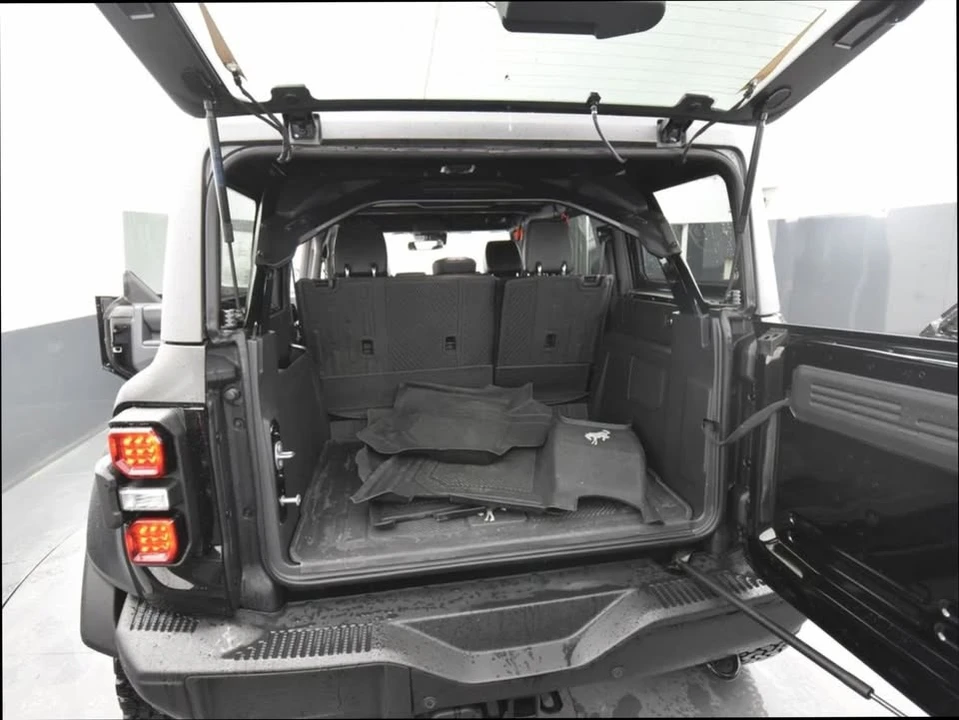 2023 Ford Bronco Raptor 6th Gen - Image 13 of 20
