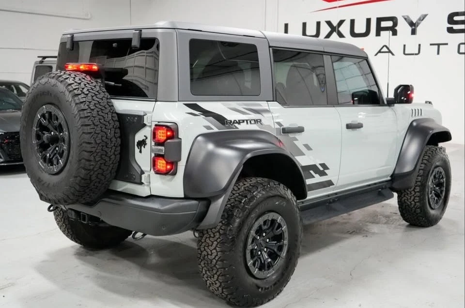 2023 Ford Bronco Raptor 6th Gen - Image 6 of 11