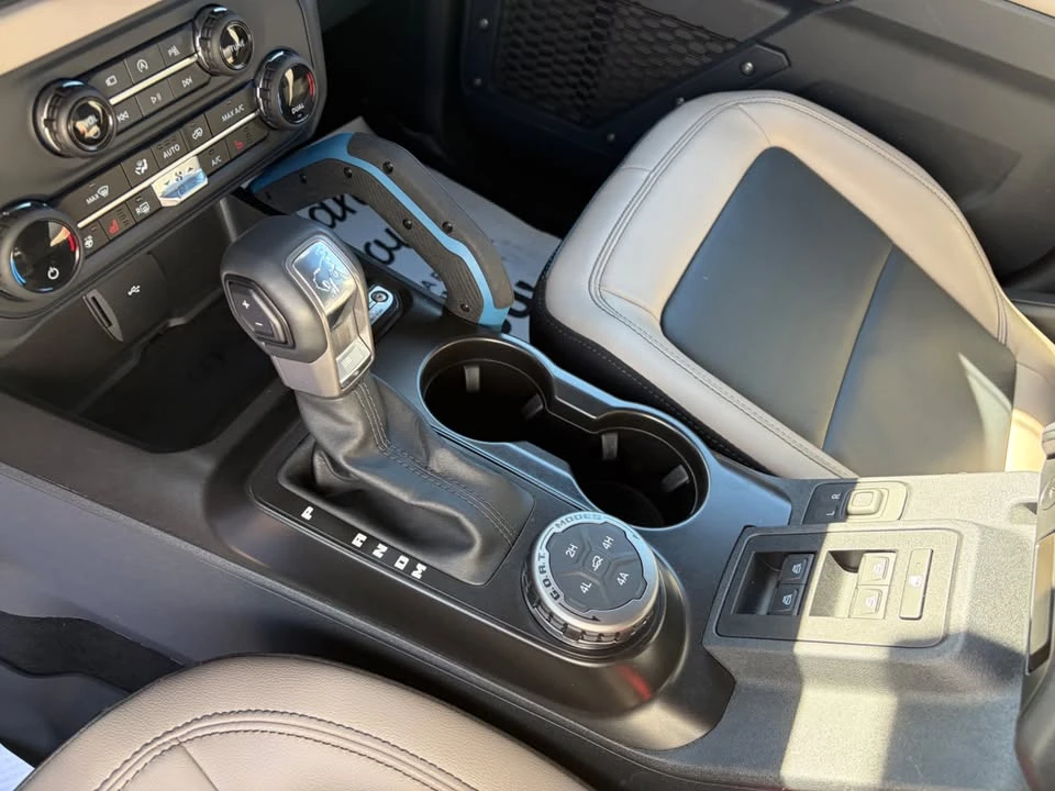 2023 Ford Bronco 6th Gen - Image 13 of 16