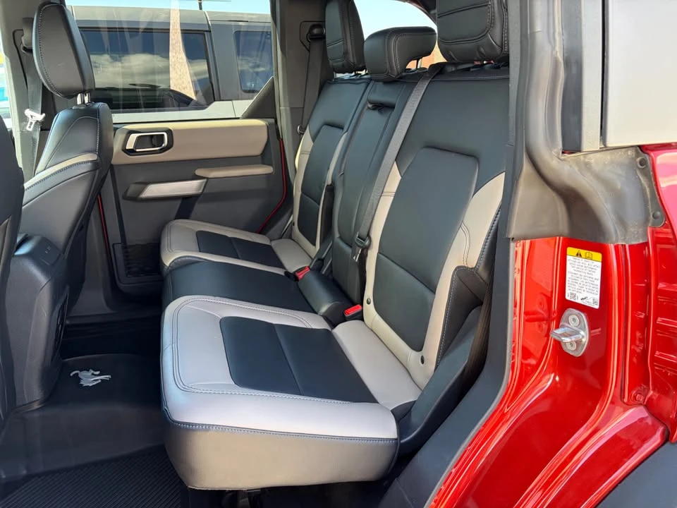 2023 Ford Bronco 6th Gen - Image 15 of 16