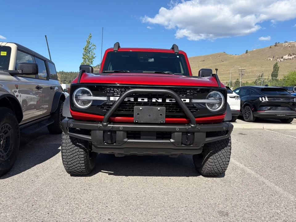 2023 Ford Bronco 6th Gen - Image 2 of 16