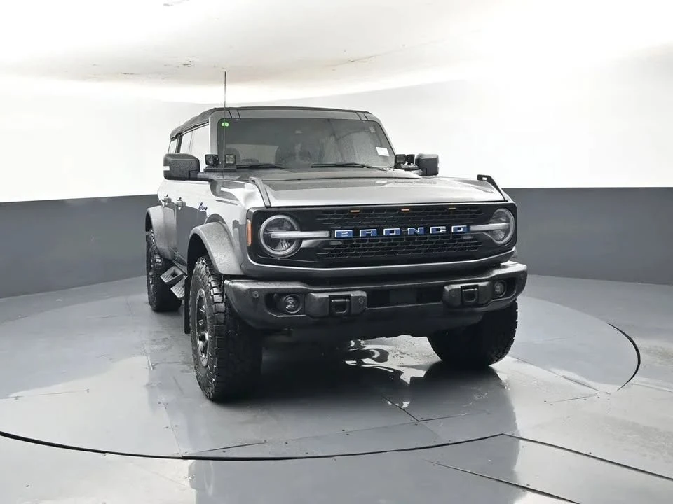 2023 Ford Bronco 6th Gen - Image 2 of 12
