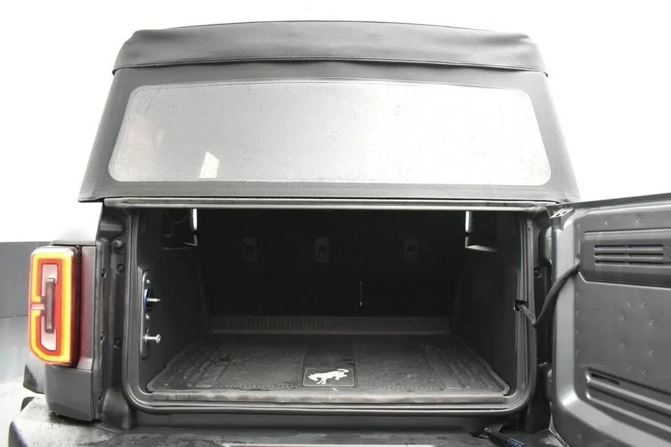2023 Ford Bronco 6th Gen - Image 9 of 12