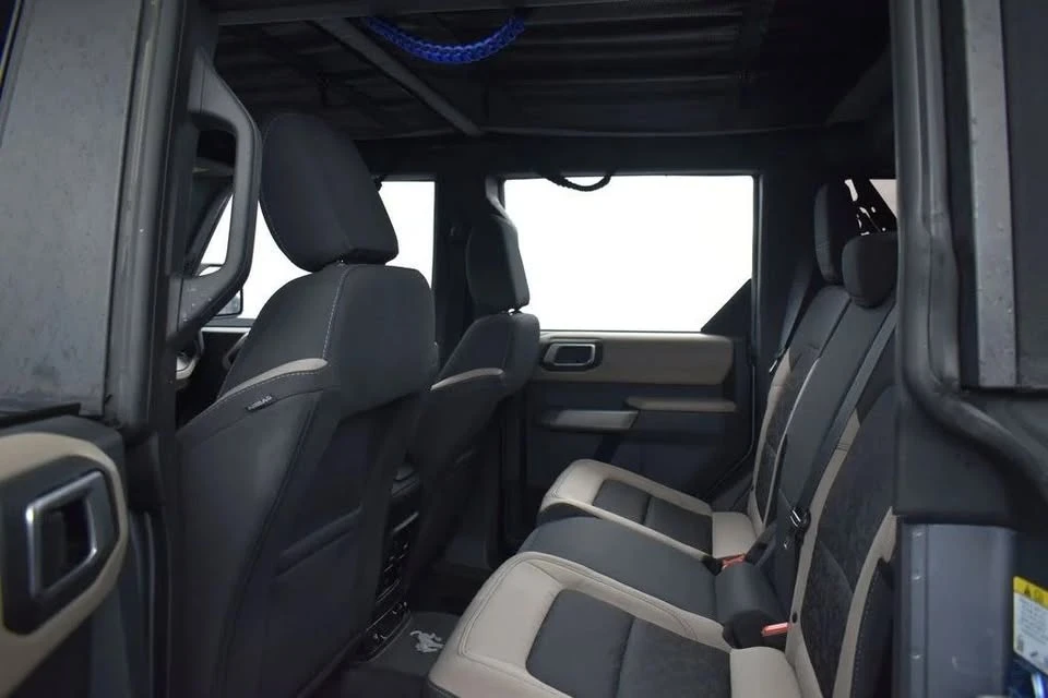 2023 Ford Bronco 6th Gen - Image 8 of 12