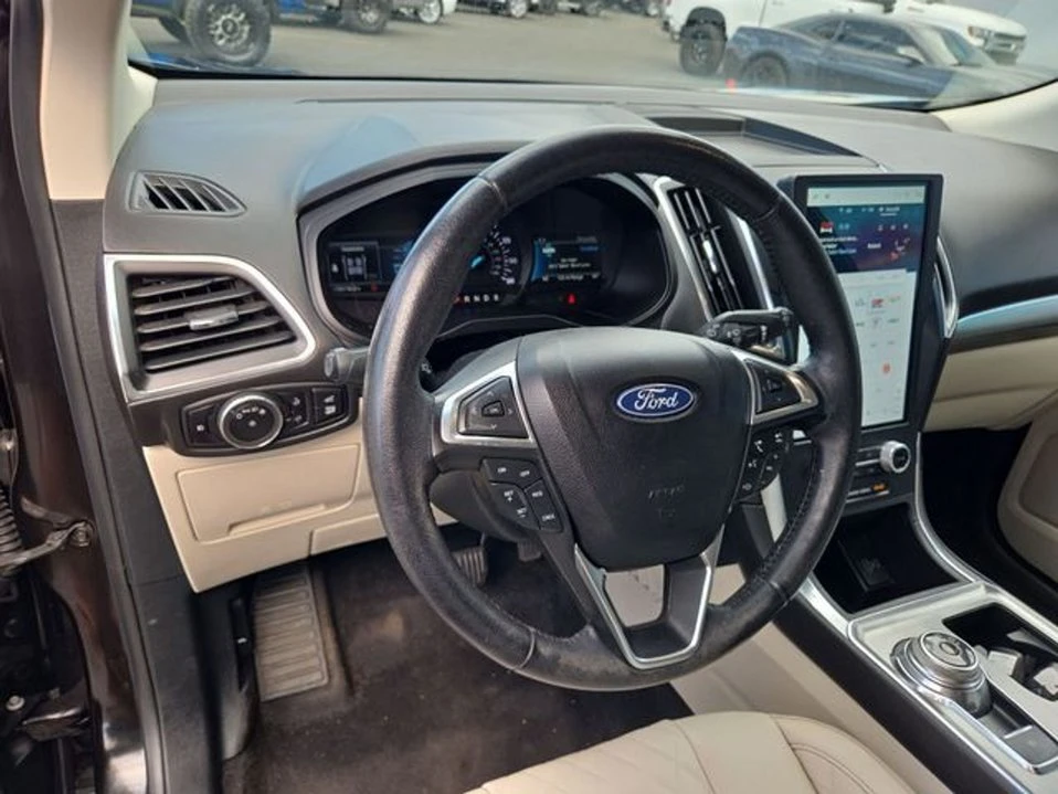 2023 Ford Edge - Image 9 of 20