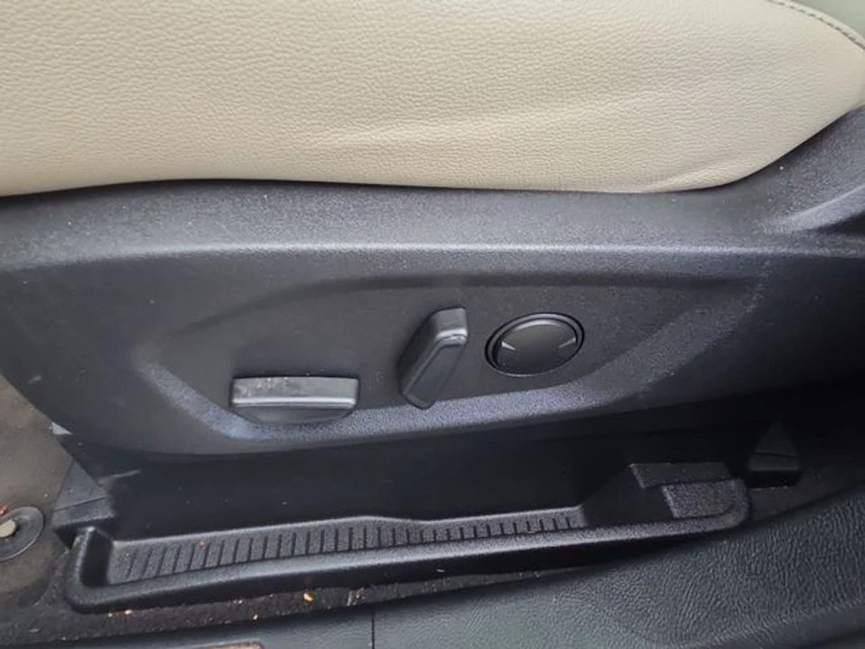2023 Ford Edge - Image 13 of 20