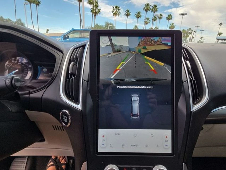 2023 Ford Edge - Image 19 of 20
