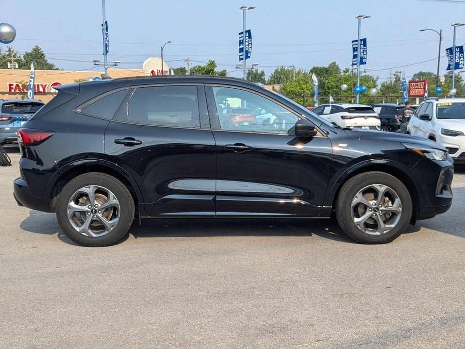 2023 Ford Edge - Image 3 of 20