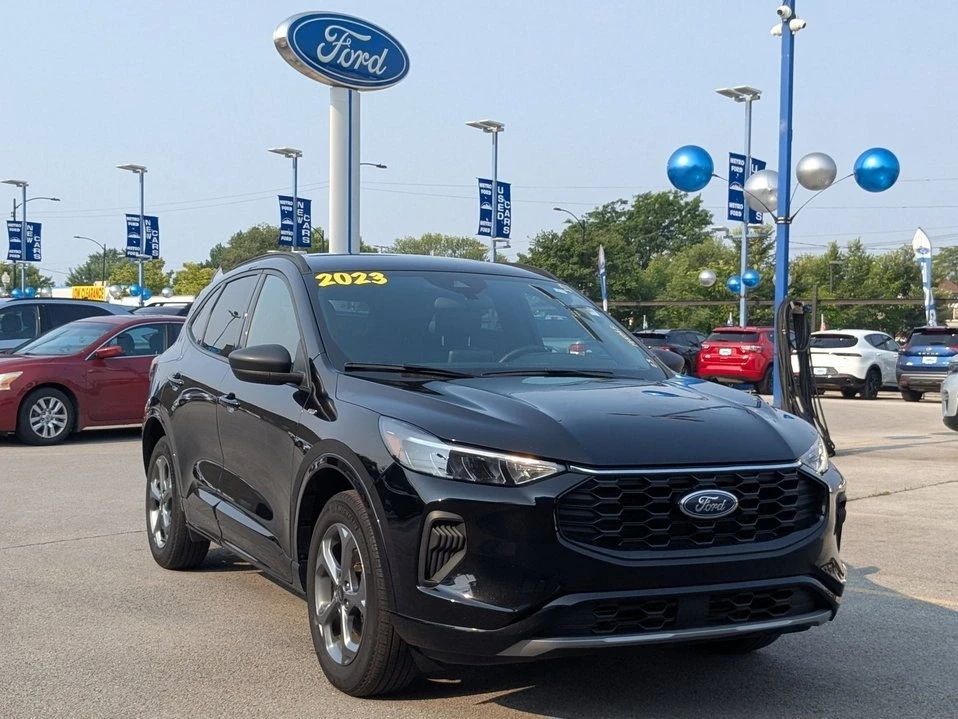 2023 Ford Edge - Image 2 of 20