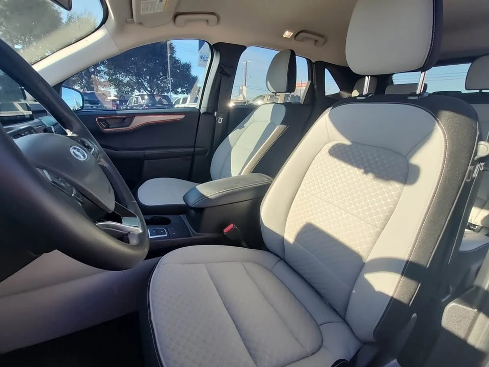 2023 Ford Escape - Image 6 of 7