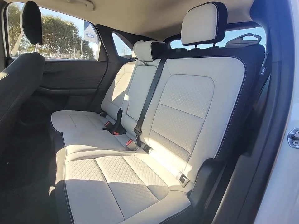 2023 Ford Escape - Image 7 of 7
